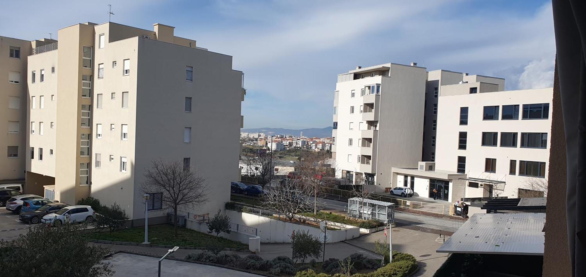 Jass Next To Mall Of Apartman Split